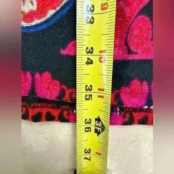 White Mark Tunic shift dress Size L.
Embroidered Soft Fabric Multi
Colored Boho - Picture 8 of 10